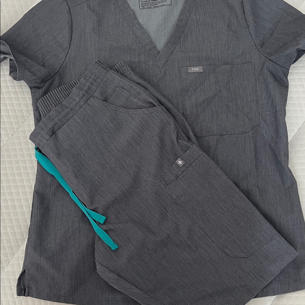 Figs GRAY/ Charcoal Scrub Set with Teal Ties